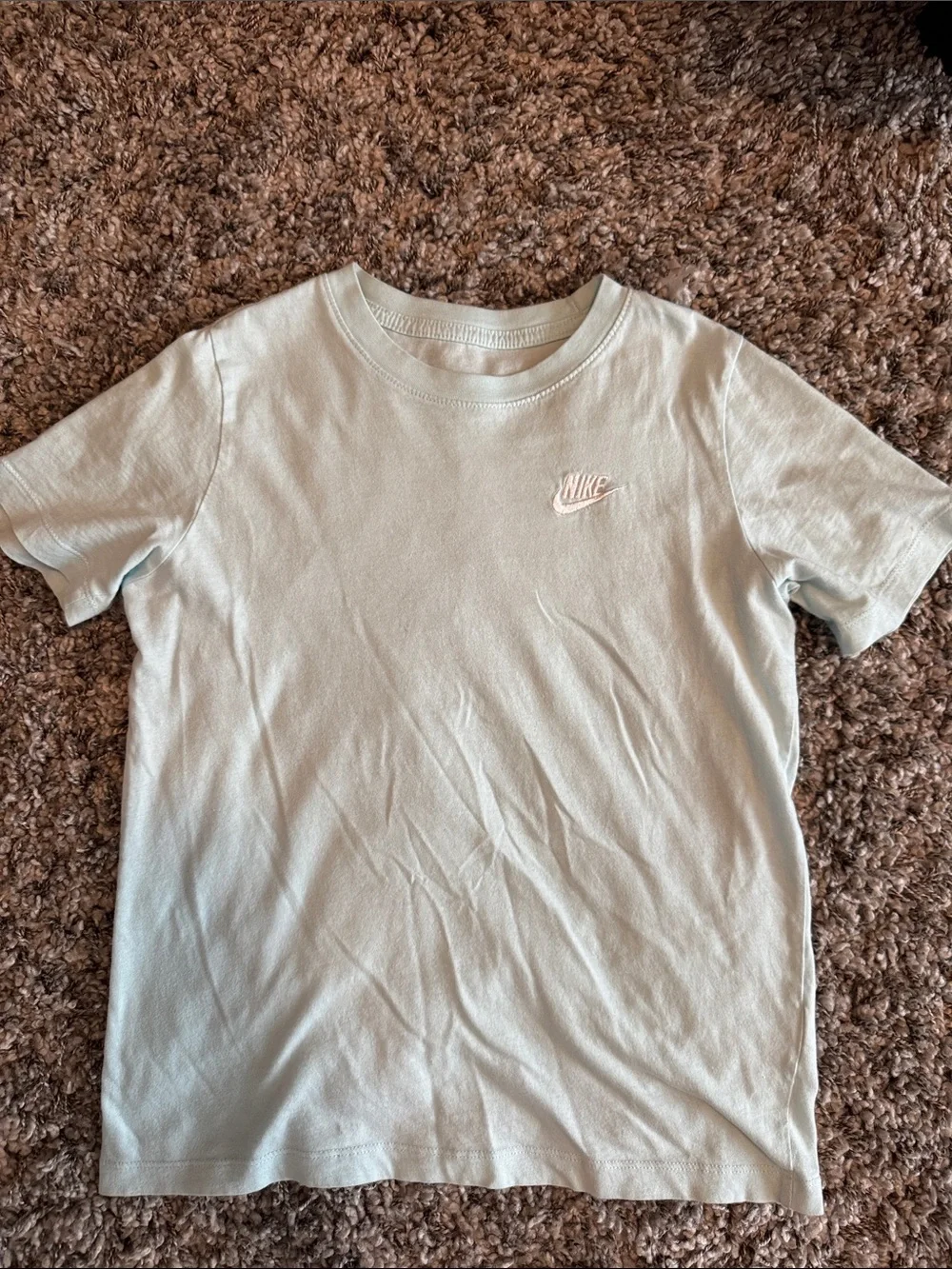 Nike three short